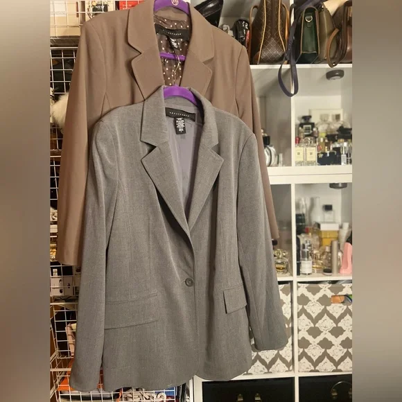 Bundle of 2 Apostrophe Blazer - Picture 1 of 11